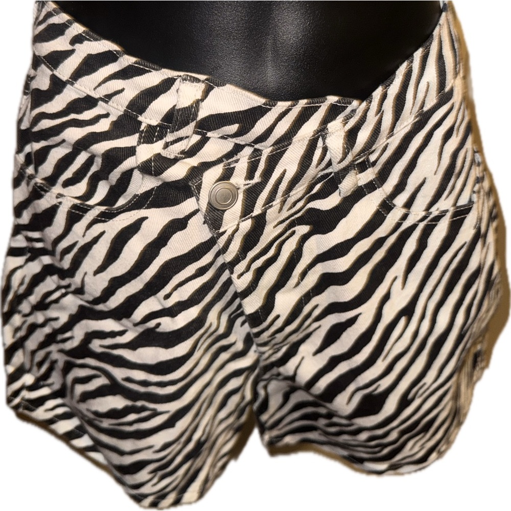 Women Zebra black and white Jean shorts